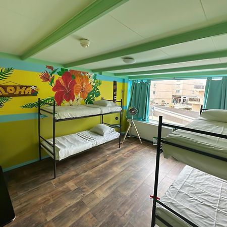 The Flying Pig Beach Hostel Noordwijk Eksteriør billede