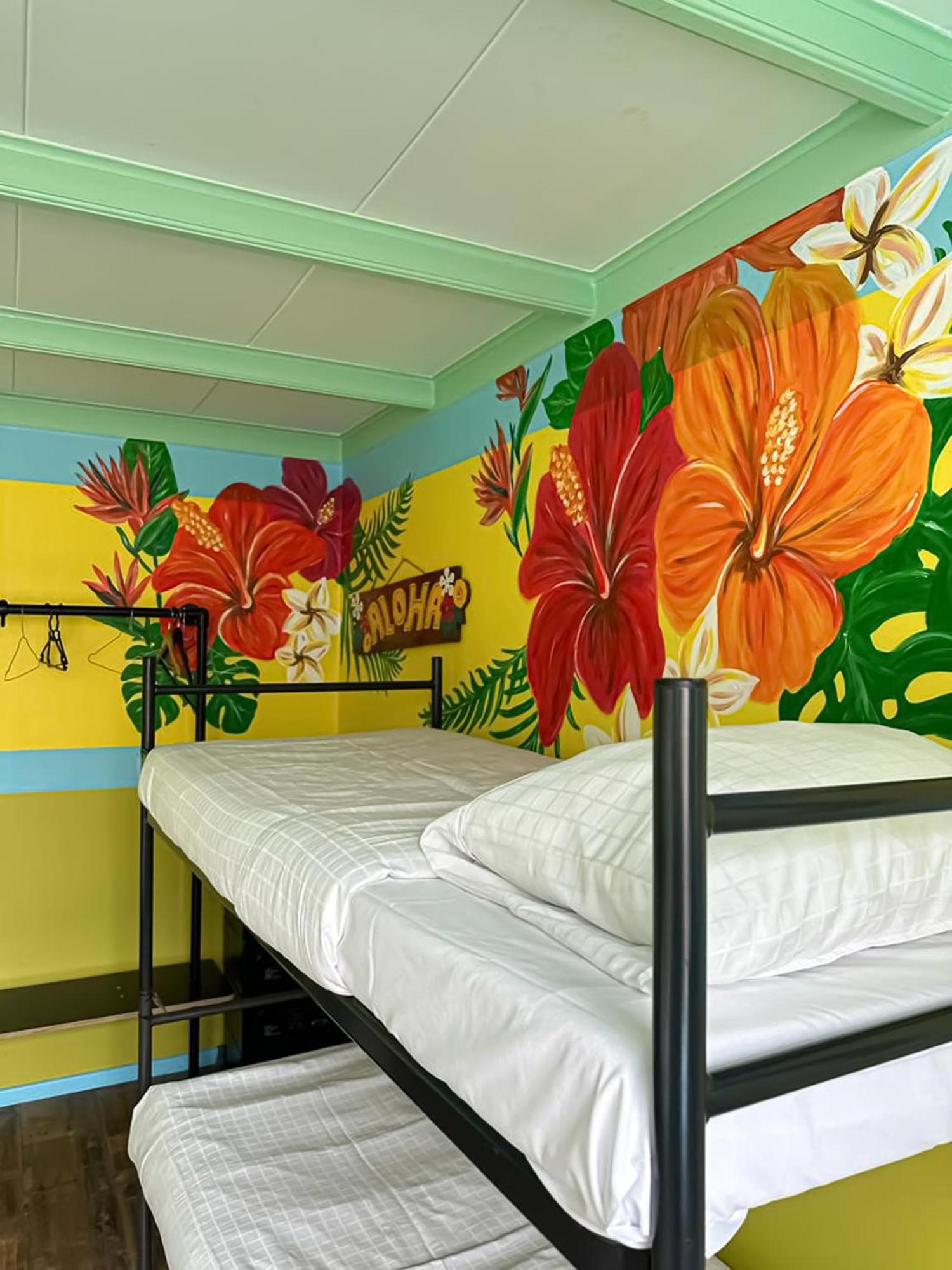 The Flying Pig Beach Hostel Noordwijk Eksteriør billede