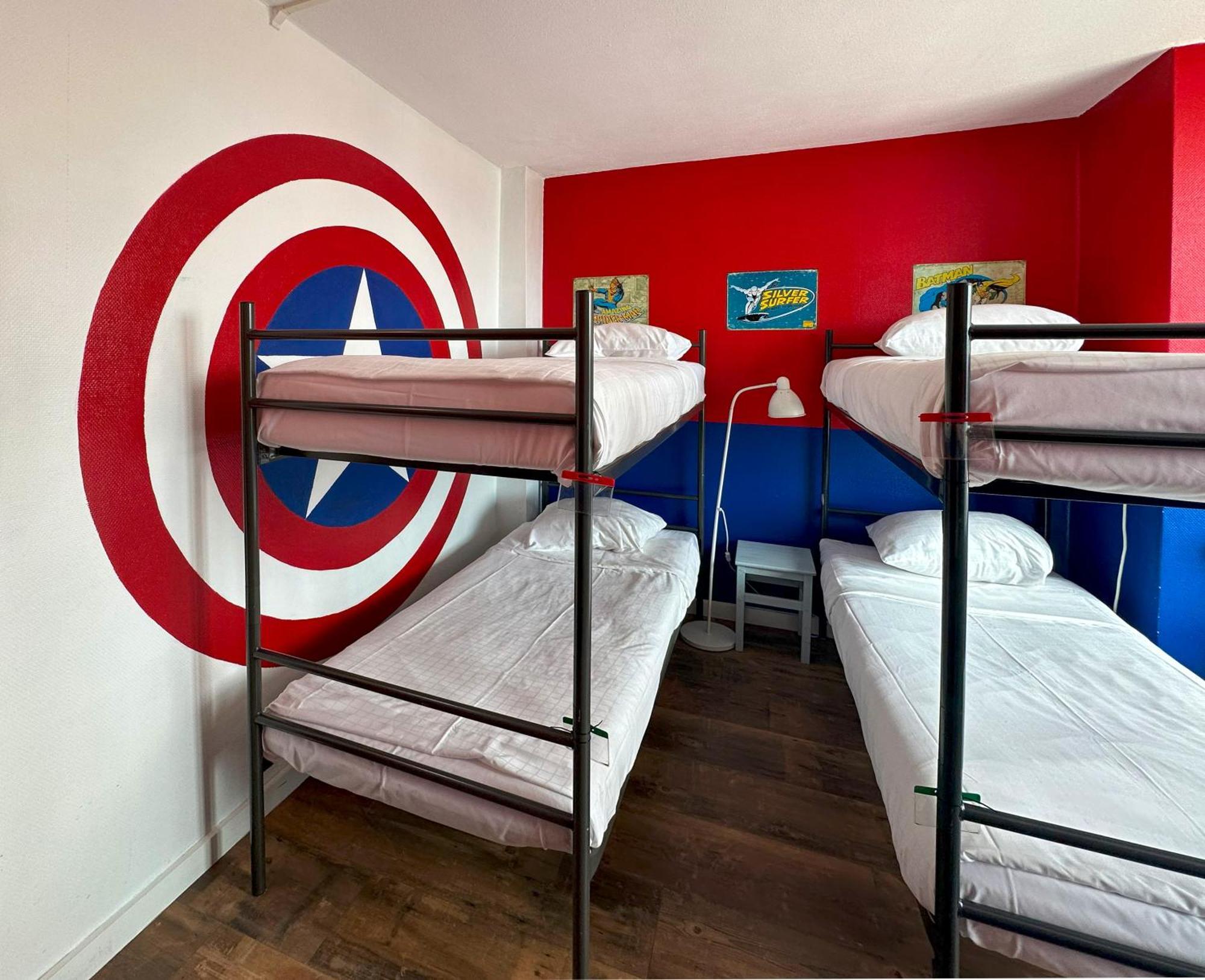 The Flying Pig Beach Hostel Noordwijk Eksteriør billede