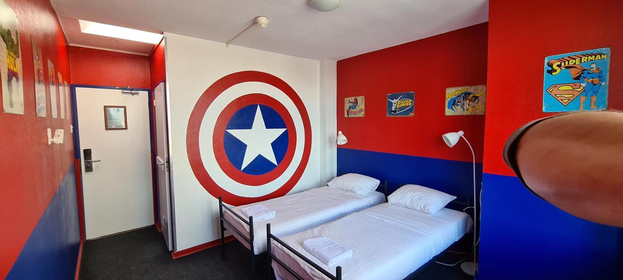 The Flying Pig Beach Hostel Noordwijk Eksteriør billede