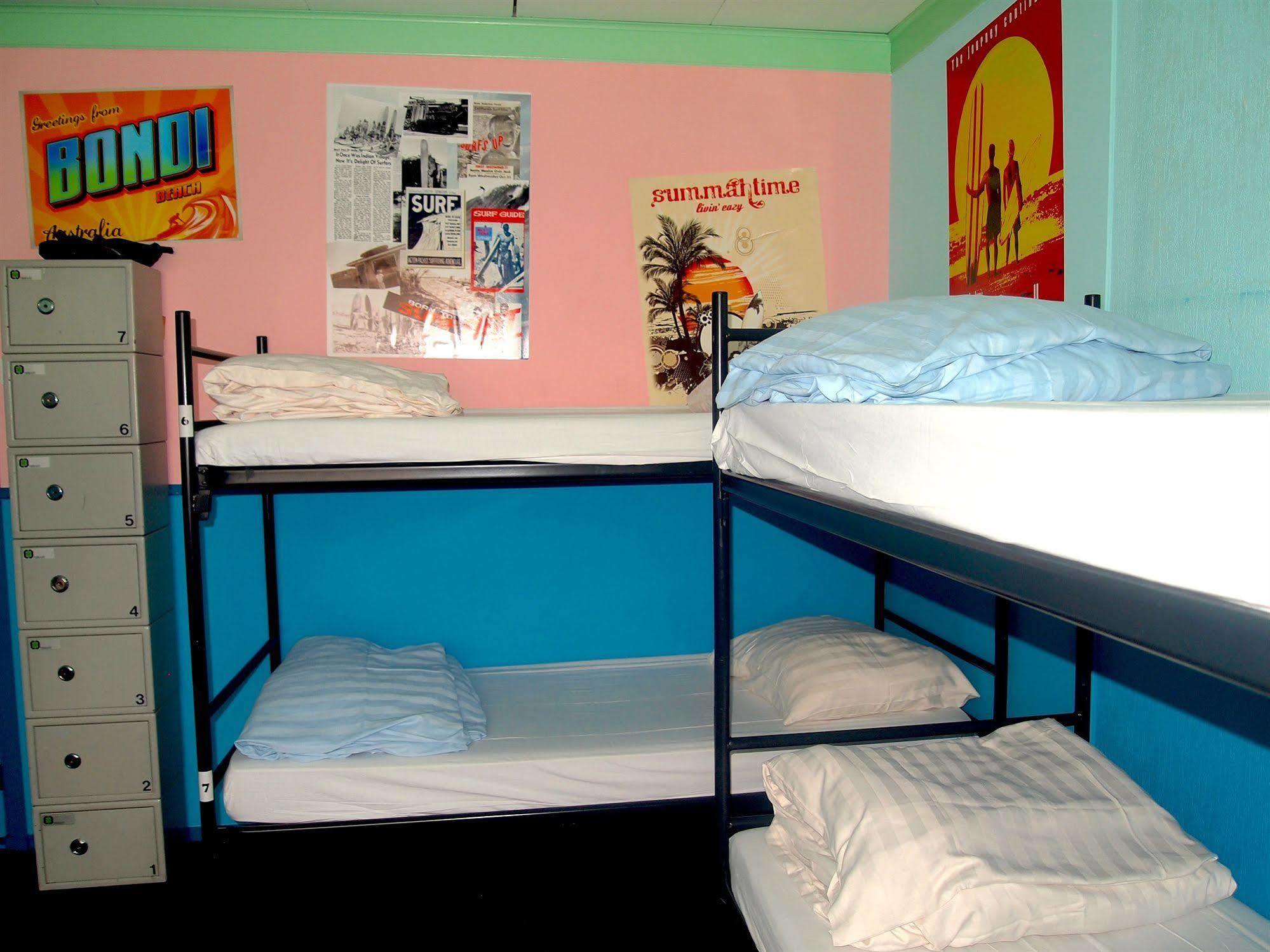 The Flying Pig Beach Hostel Noordwijk Eksteriør billede