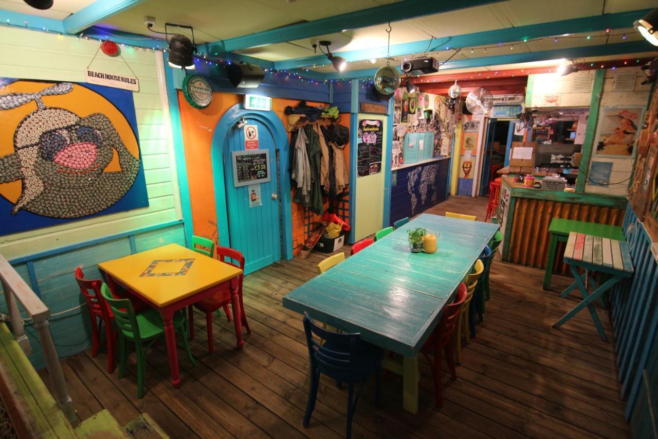 The Flying Pig Beach Hostel Noordwijk Eksteriør billede
